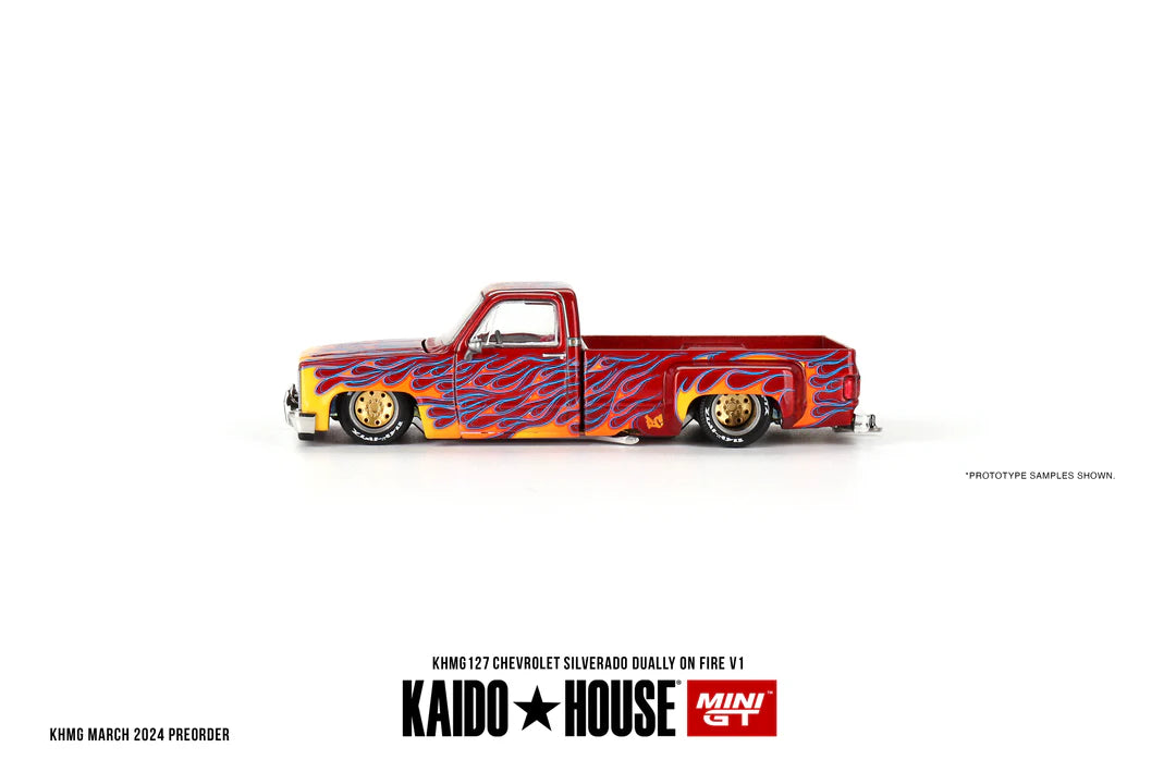 Mini GT Chevrolet Silverado Dually on Fire V1