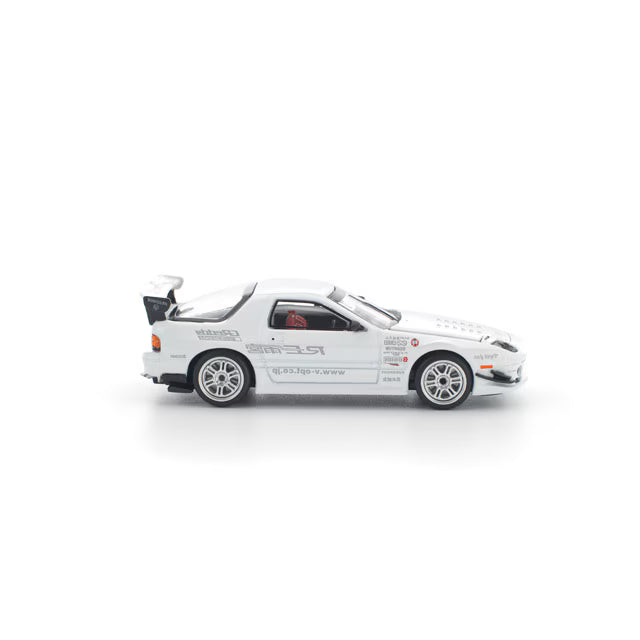 1/64 MAZDA RX7 FC3S RE-AMEMIYA WHITE 1/64 Mazda RX-7 (FC3S) RE Amemiya - White -